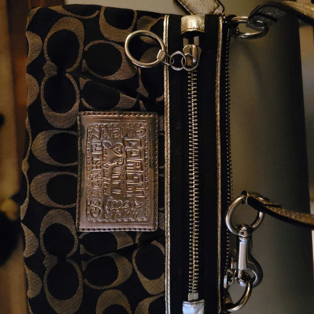 Coach Handbag - Picture 3 of 5